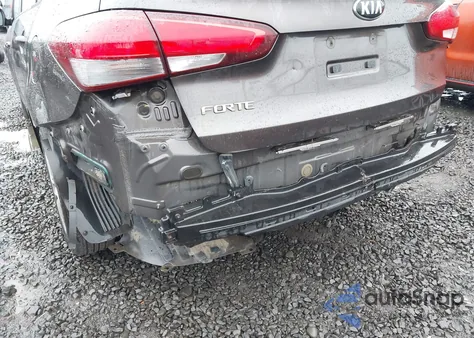 2017 Kia Forte Lx z USA, uszkodzony, nr VIN 3KPFK4A7XHE035686